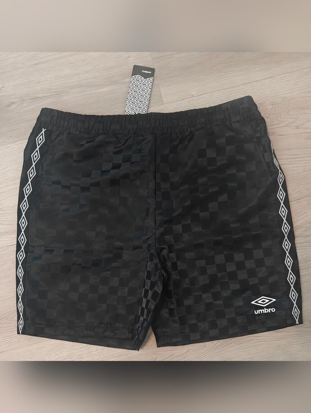 Umbro Checkered Soccer Shorts 5"  Extra Large New With Tags